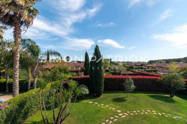 casa indipendente in vendita a Roma in zona EUR