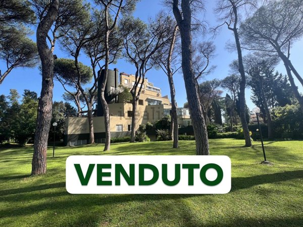 appartamento in vendita a Roma in zona Tor di Quinto