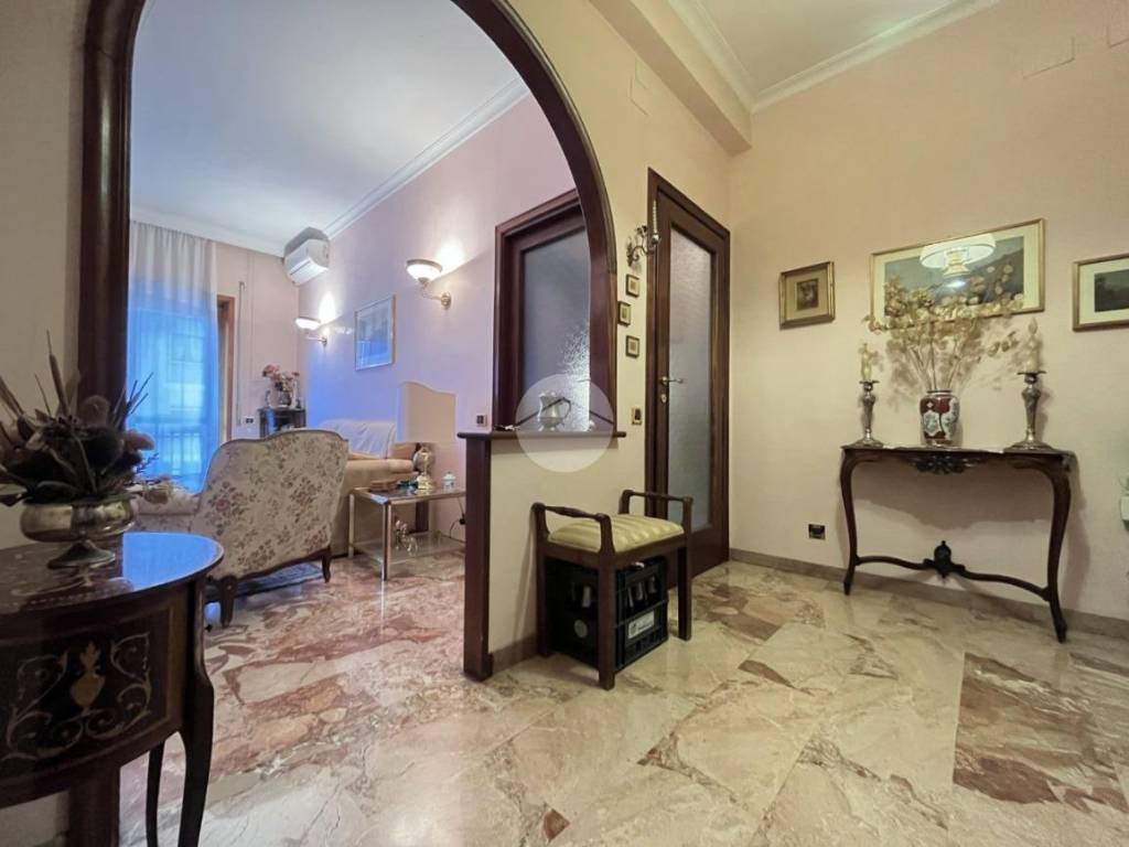 appartamento in vendita a Roma in zona Tuscolano