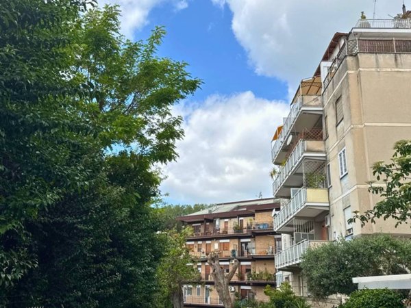 appartamento in vendita a Roma in zona Grottarossa