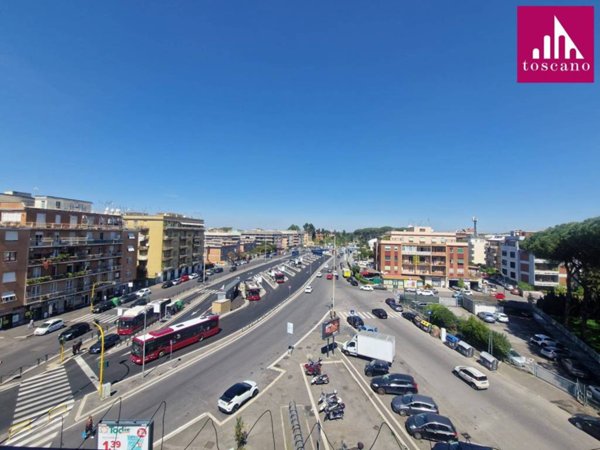 appartamento in vendita a Roma in zona Aurelio