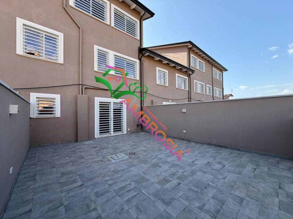 appartamento in vendita a Roma in zona Finocchio