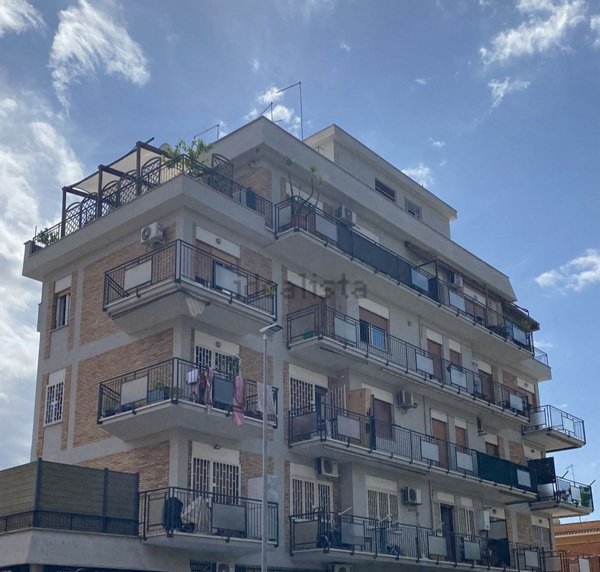 appartamento in vendita a Roma in zona Prenestino-Centocelle