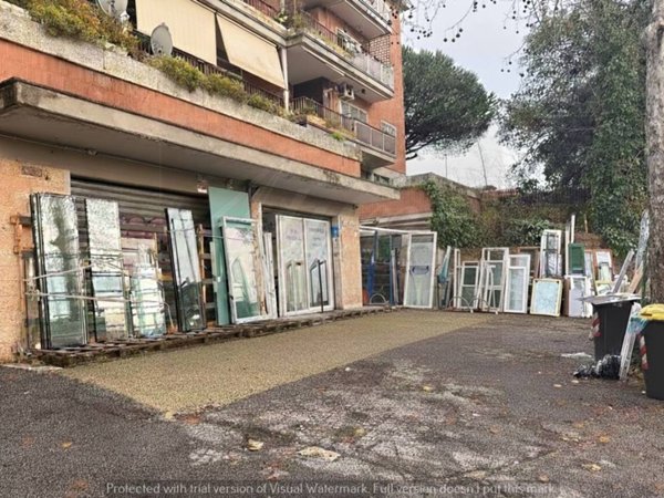 negozio in vendita a Roma in zona Trionfale