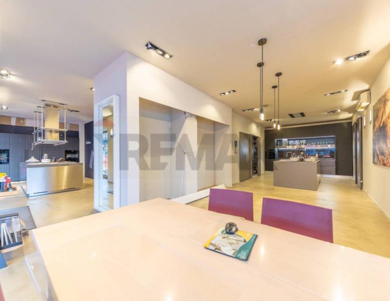 negozio in vendita a Roma in zona Aurelio