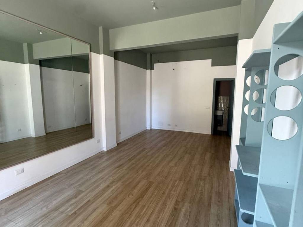 negozio in vendita a Roma in zona Gianicolense