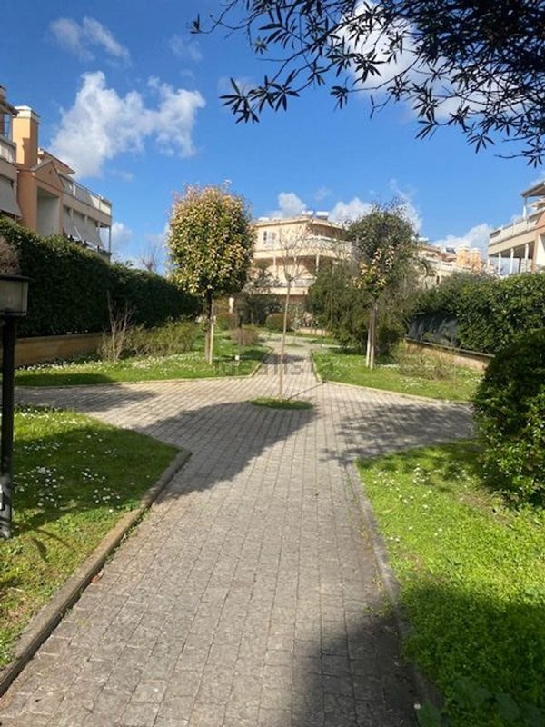 appartamento in vendita a Roma in zona Ponte Mammolo