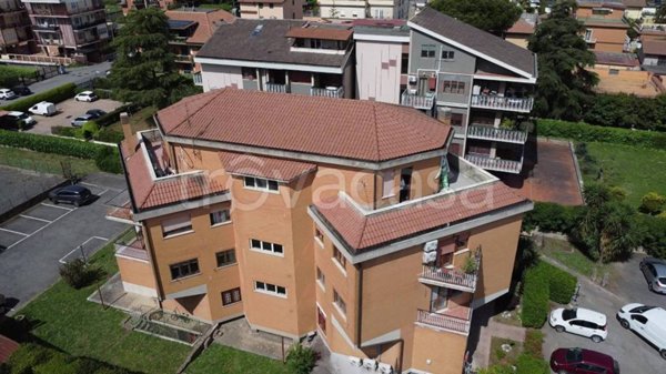 appartamento in vendita a Roma in zona Casal Morena
