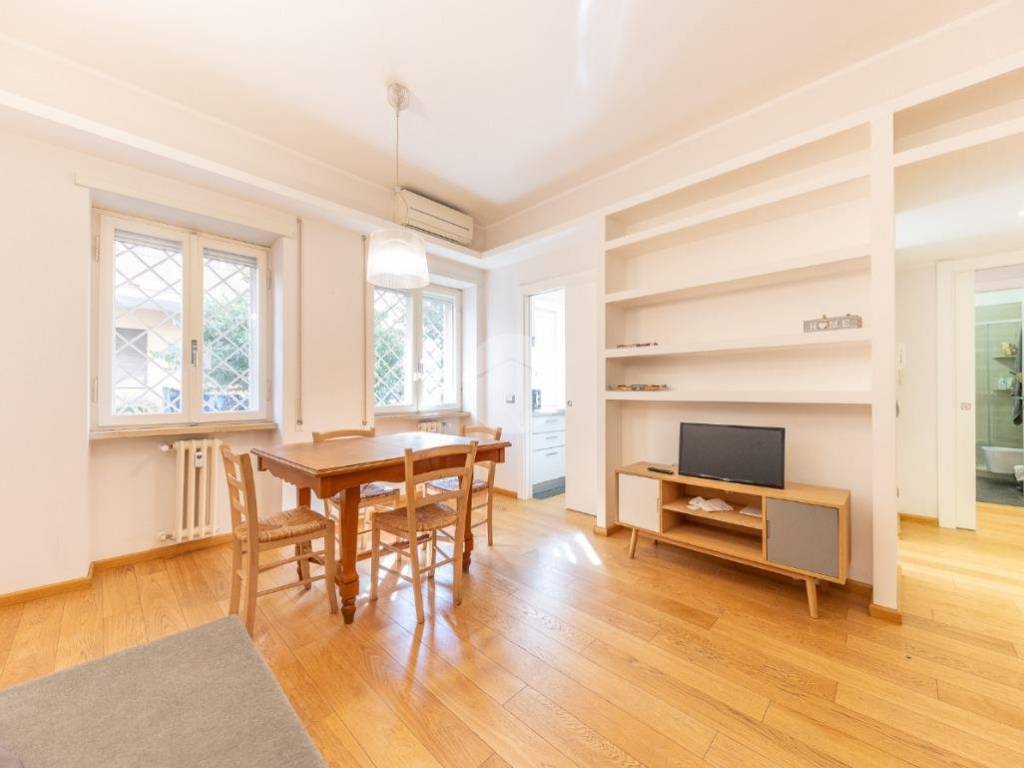 appartamento in vendita a Roma in zona Della Vittoria