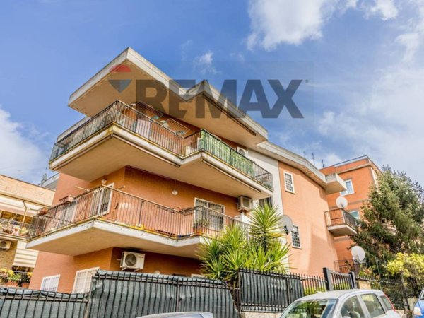 appartamento in vendita a Roma in zona Grottarossa