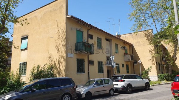 appartamento in vendita a Roma in zona San Basilio