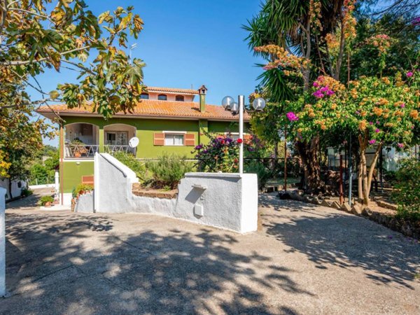 casa indipendente in vendita a Roma in zona Prenestino-Centocelle