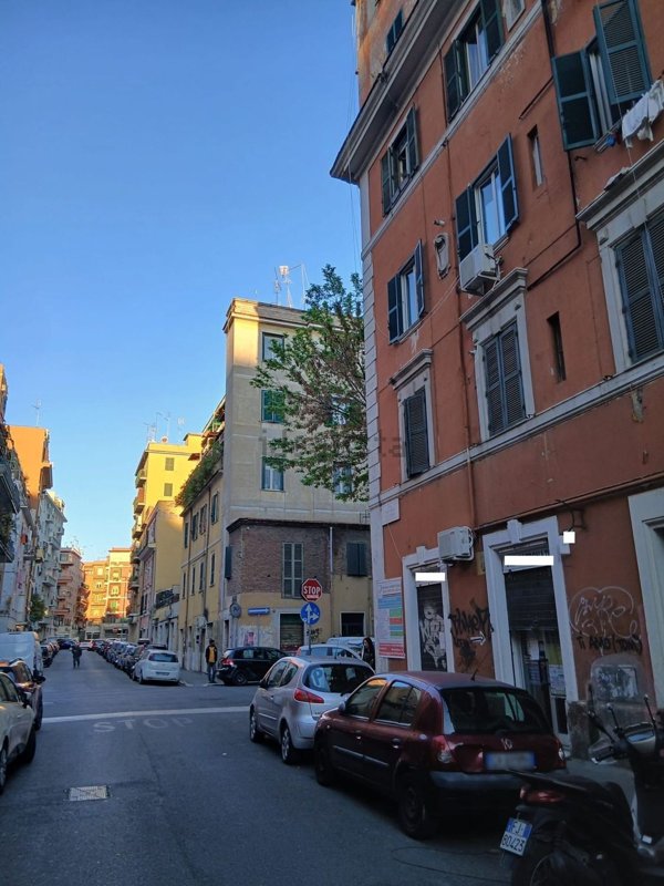 appartamento in vendita a Roma in zona Prenestino-Labicano