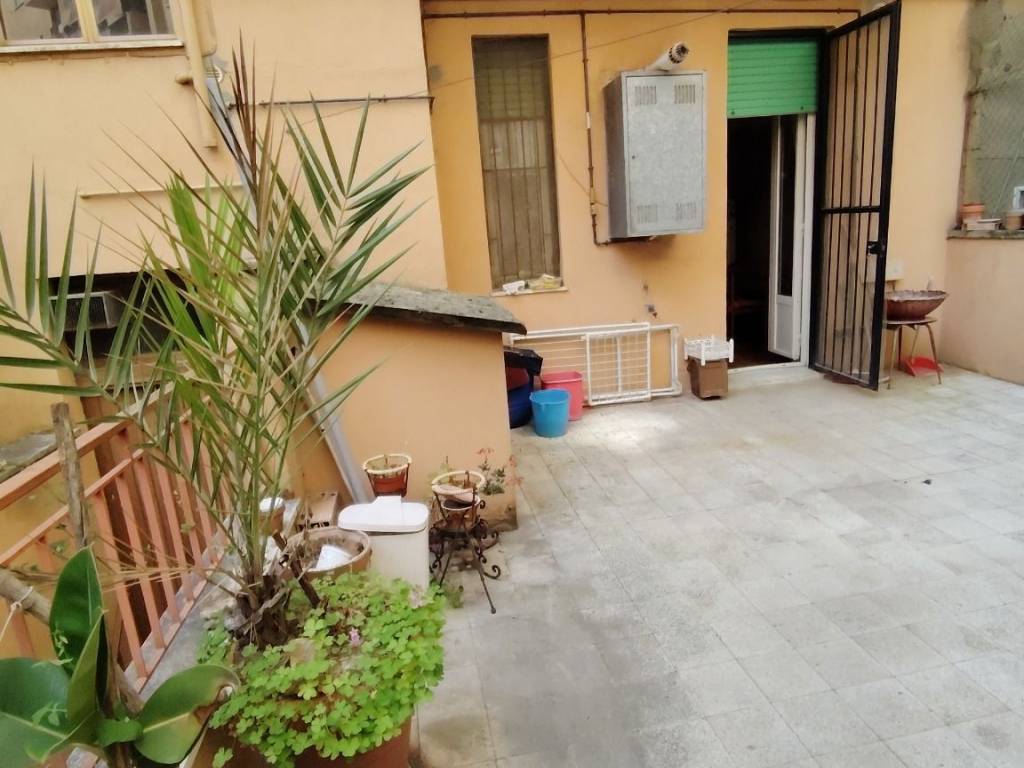 appartamento in vendita a Roma in zona Tuscolano