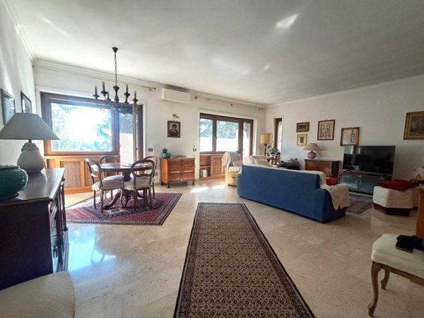 appartamento in vendita a Roma in zona Ardeatino