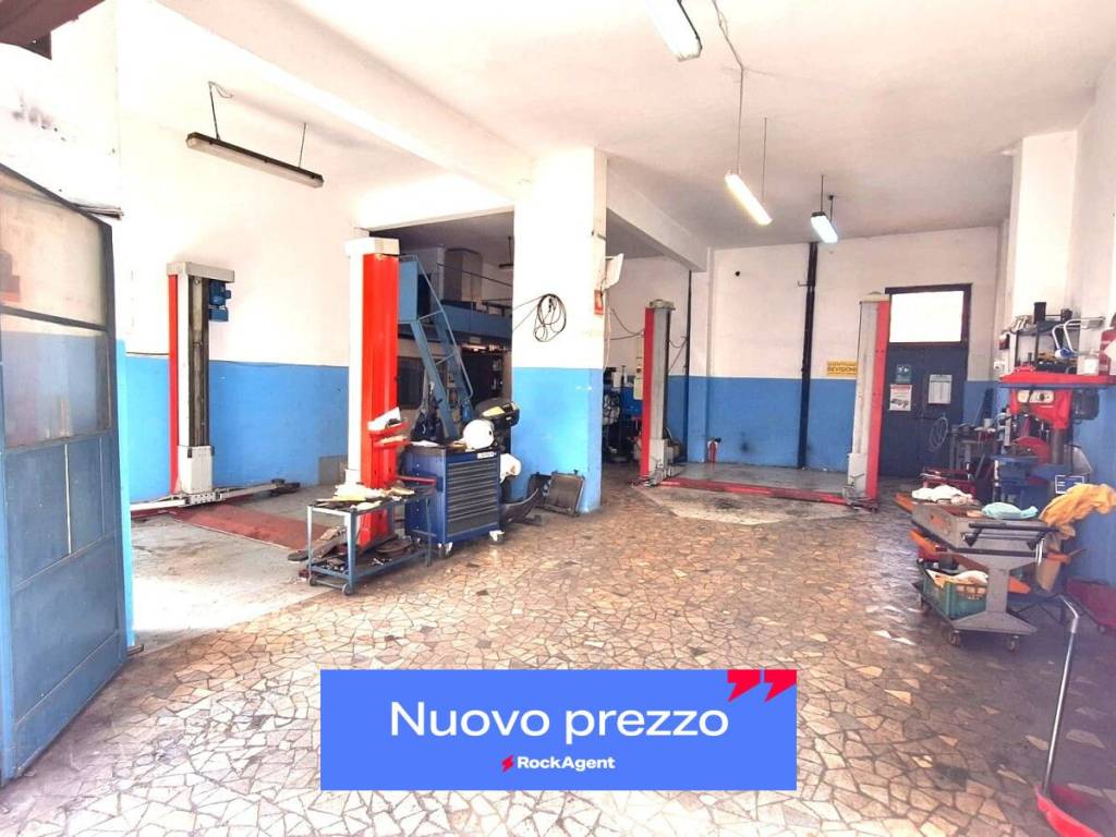 negozio in vendita a Roma in zona Ardeatino