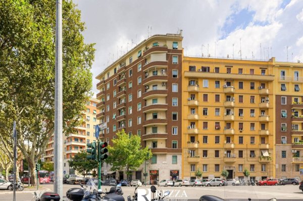 appartamento in vendita a Roma in zona Della Vittoria