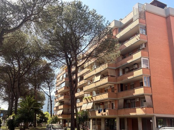 appartamento in vendita a Roma in zona Appio Claudio