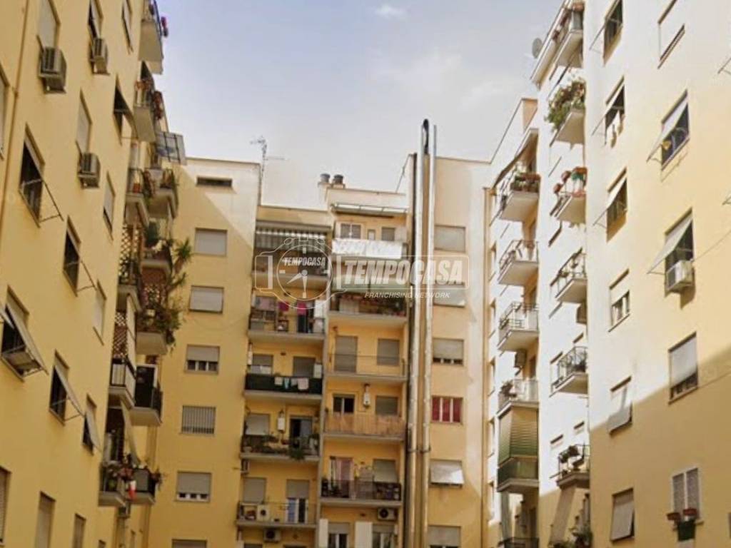 appartamento in vendita a Roma in zona Appio Latino