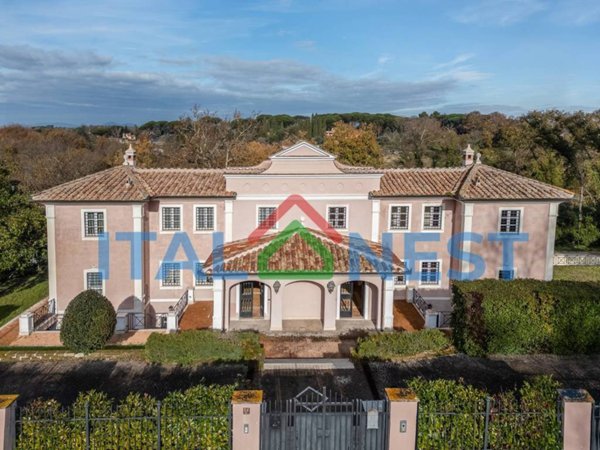 villa in vendita a Roma in zona Olgiata