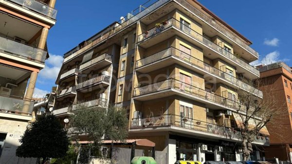 appartamento in vendita a Roma in zona Prenestino-Centocelle