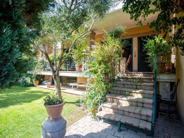 casa indipendente in vendita a Roma in zona Aurelio