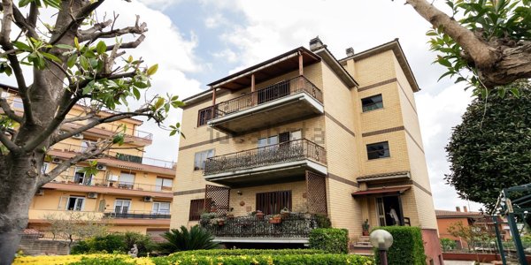 appartamento in vendita a Roma in zona Tor di Quinto