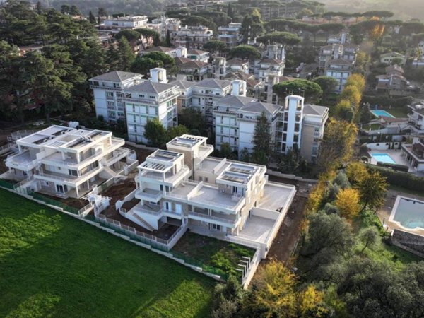 appartamento in vendita a Roma in zona Tor di Quinto