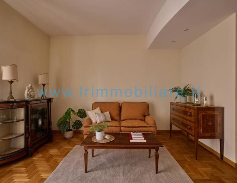 appartamento in vendita a Roma in zona Ostiense