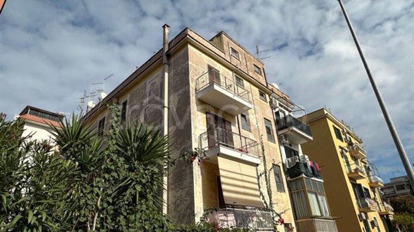 appartamento in vendita a Roma in zona Prenestino-Centocelle