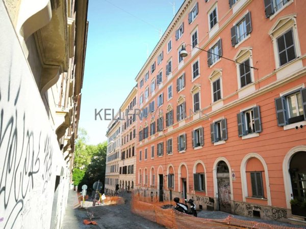 appartamento in vendita a Roma in zona Trastevere