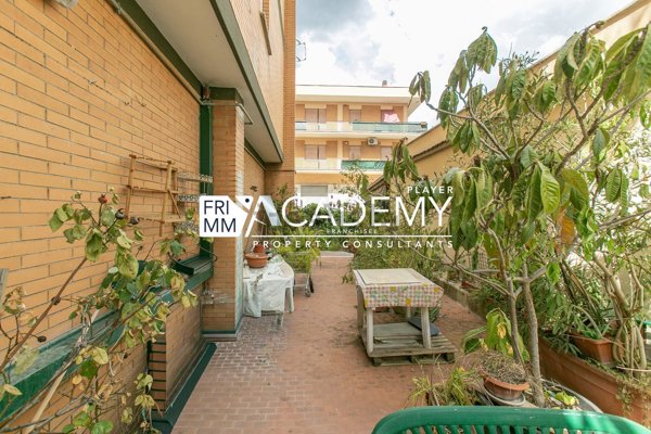 appartamento in vendita a Roma in zona Tor Vergata/Torrenova