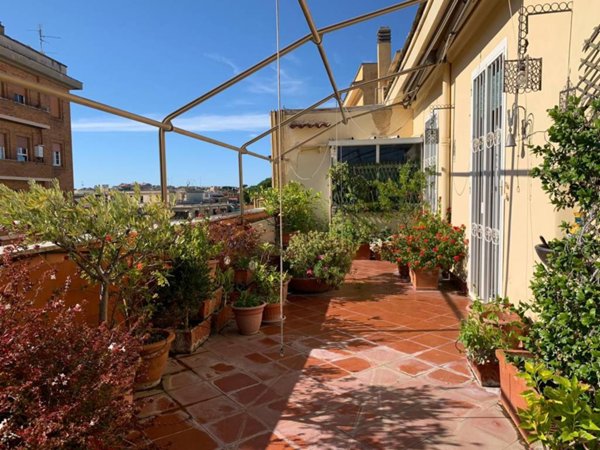 appartamento in vendita a Roma in zona Nomentano
