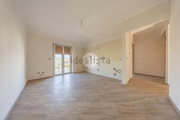 appartamento in vendita a Roma in zona Lunghezza