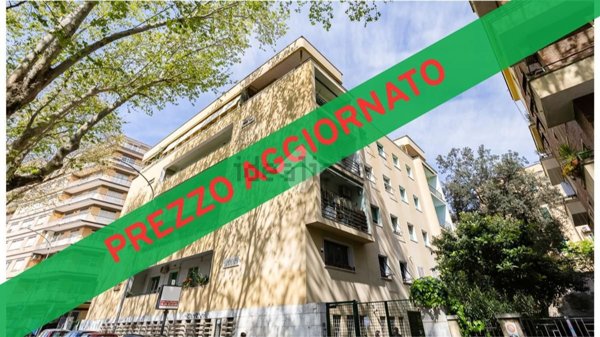 appartamento in vendita a Roma in zona Appio Latino