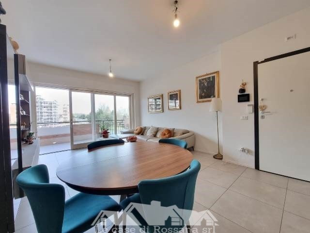 appartamento in vendita a Roma in zona Cinquina