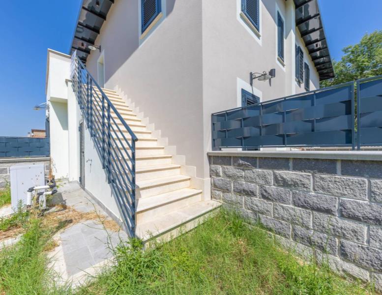 appartamento in vendita a Roma in zona Borghesiana