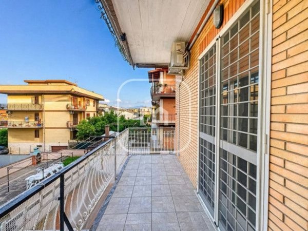 appartamento in vendita a Roma in zona Tor Bella Monaca