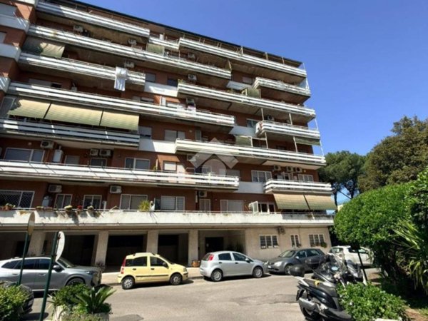 appartamento in vendita a Roma in zona Ponte Mammolo