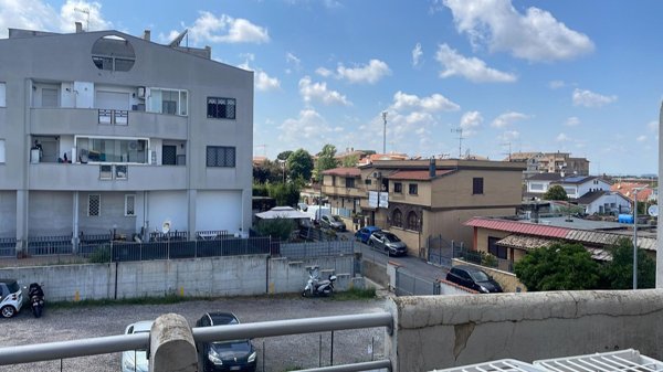 appartamento in vendita a Roma in zona Tor Bella Monaca