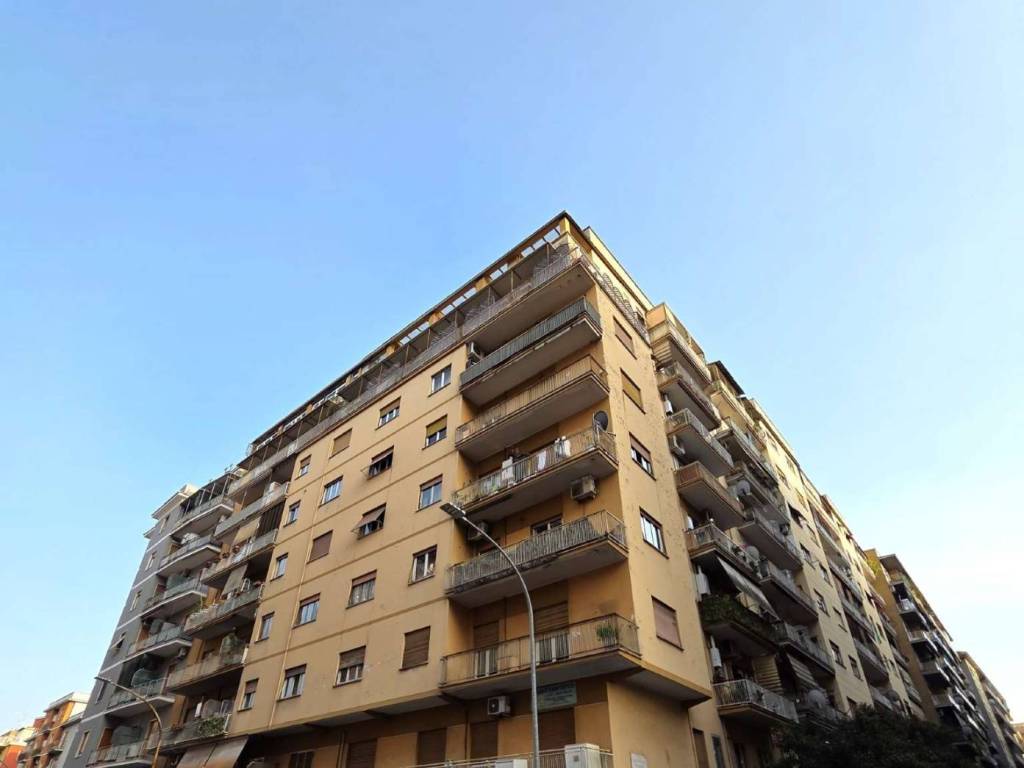 appartamento in vendita a Roma in zona Prenestino-Labicano