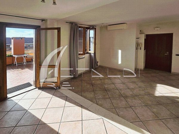 appartamento in vendita a Roma in zona Appio Latino