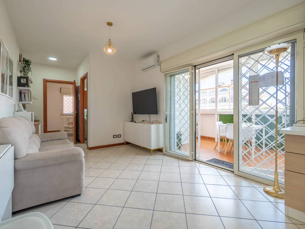 appartamento in vendita a Roma in zona Ponte Galeria