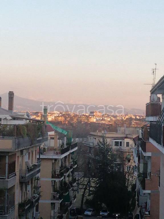 appartamento in vendita a Roma in zona Portuense