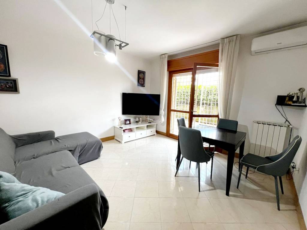 appartamento in vendita a Roma in zona Casal Boccone
