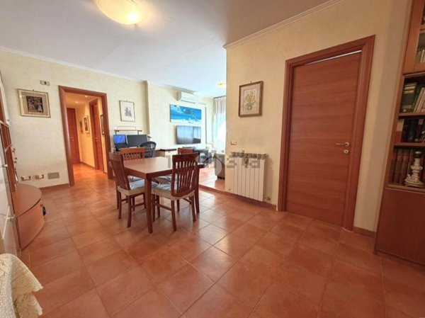 appartamento in vendita a Roma in zona Spinaceto