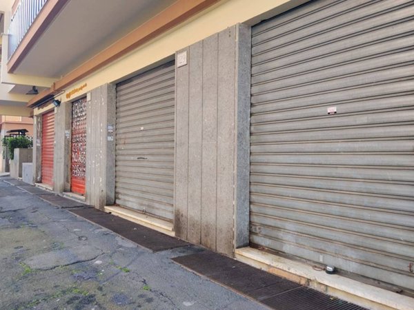 negozio in vendita a Roma in zona Ostia