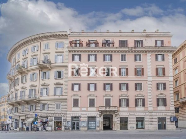 ufficio in vendita a Roma in zona Parione/Sant'Eustachio