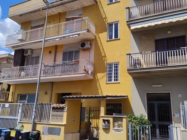 appartamento in vendita a Roma in zona Borghesiana