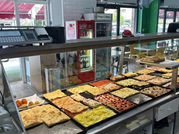 negozio in vendita a Roma in zona Prenestino-Centocelle